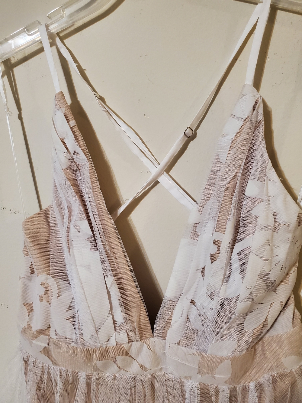 Elegant V-Neck White Lace Overlay Maxi Dress Nude - Picture 7 of 9